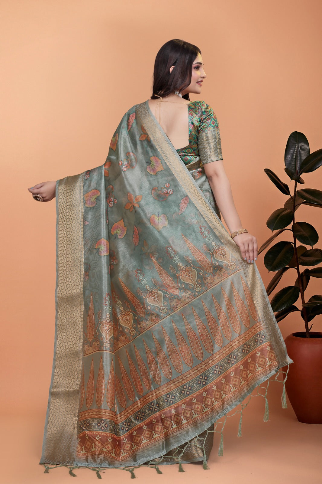 Kishoree Wedding Banarasi Silk Saree